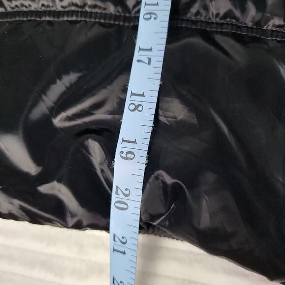 Wild Fable Black Puffer Vest L Shiny Quilted Zip Front Sleeveless Jacket - Picture 8 of 8